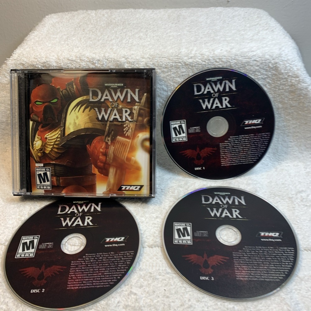 Warhammer 40,000 Dawn of War Game of the Year PC Video Game Complete With Code